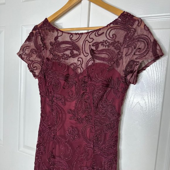 JS Collections Women's Boat Neck Short Sleeve Laced Burgundy  Mermaid Gown - Picture 3 of 16